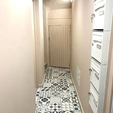 Apartment Republique #3