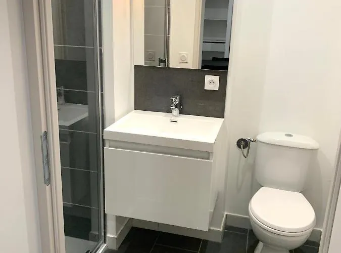 公寓 Republique #3 *